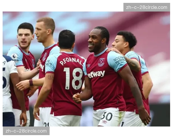 西汉姆联防守问题突出 32场失57球联赛倒数第三